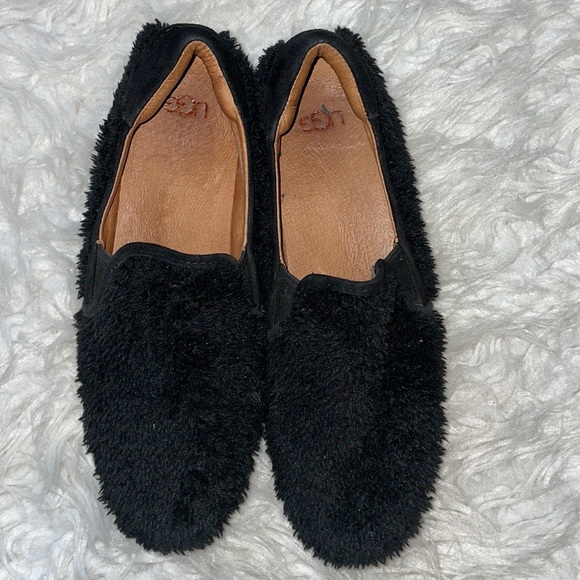Ugg Ricci Faux-Fur Slip-on Sneakers, Size 8 - Picture 2 of 9